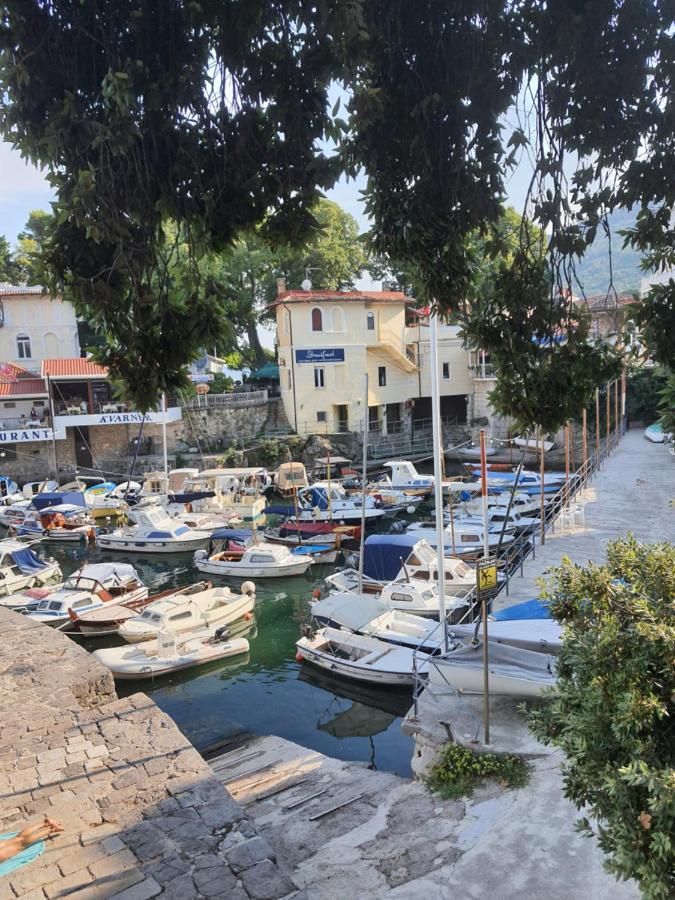 Villa Family House Opatija Exterior foto