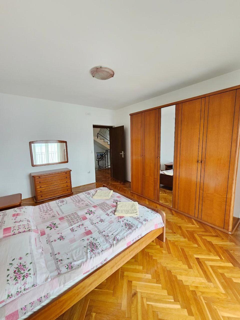 Villa Family House Opatija Exterior foto